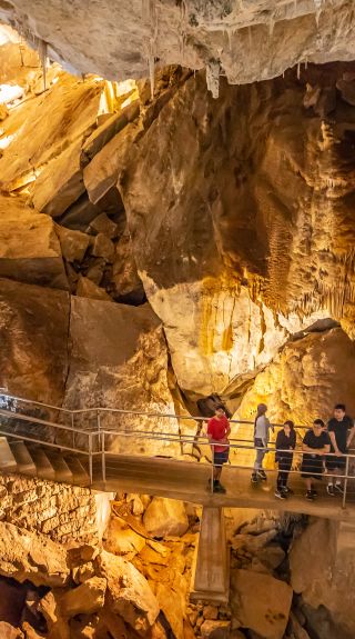 Jenolan Caves, Blue Mountains
